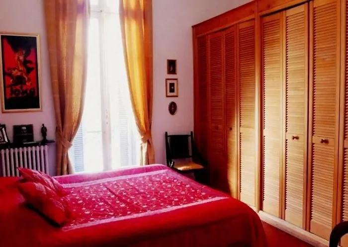 Opera-style Downtown Maison Carre * Nimes